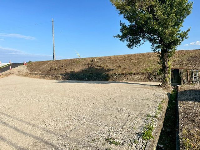 262.54 sqm Riverside Land with Old House in Tokushima Shinham Area - Thumbnail 4