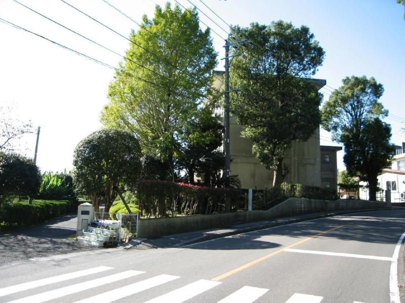 4LDK Apartment for Sale in Miyazaki City, Near Miyazaki Jingu Station - Thumbnail 2