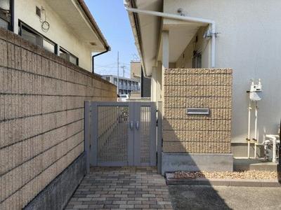 5LDK Detached House for Sale in Tomioka, Gunma — Front_door, Tomioka, Gunma