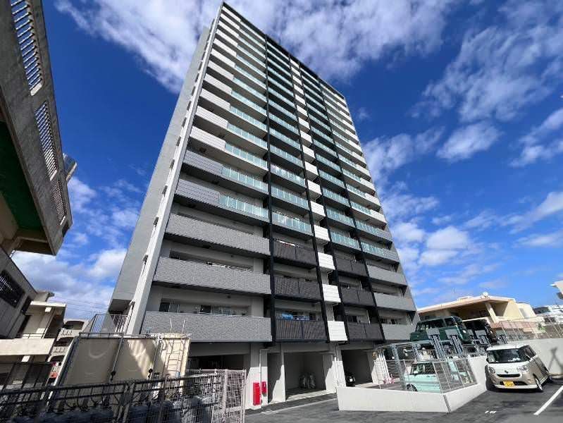 3LDK Apartment for Sale in Ginowan, Okinawa - 75m² - Thumbnail 3