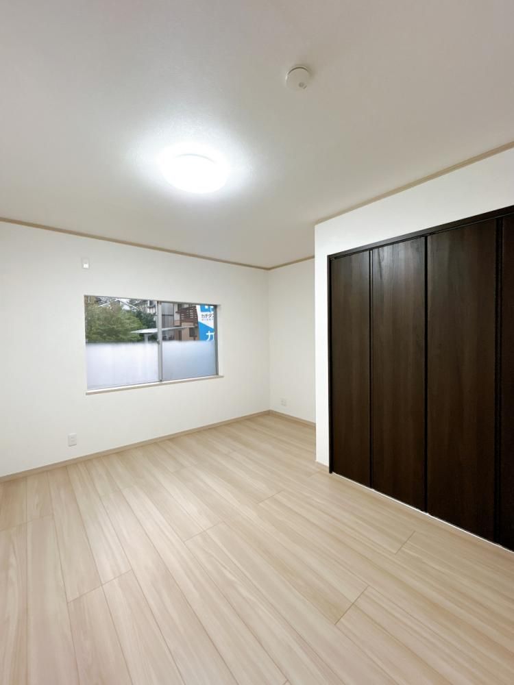 Renovated 4LDK House in Nihonmatsu with Parking - Thumbnail 3