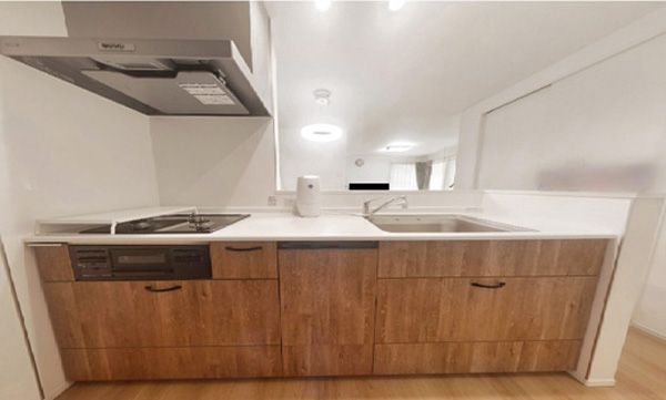 3LDK House for Sale in Nerima, Tokyo with Solar Panels - Thumbnail 3