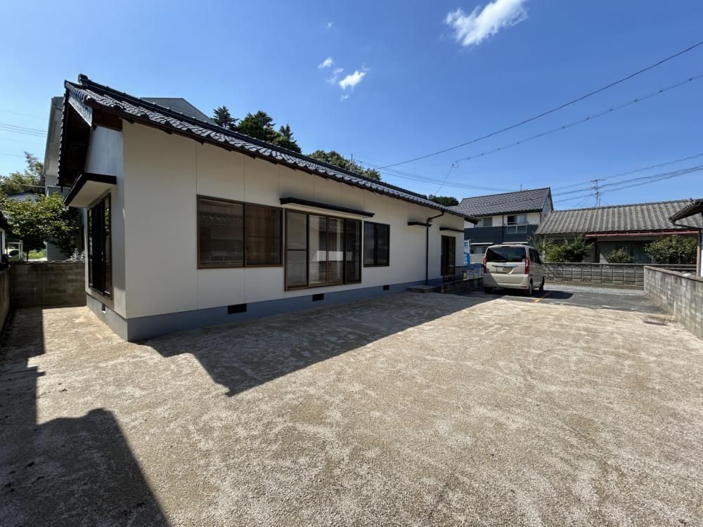 Renovated 3DK House in Matsue with 4 Car Parking - Thumbnail 4