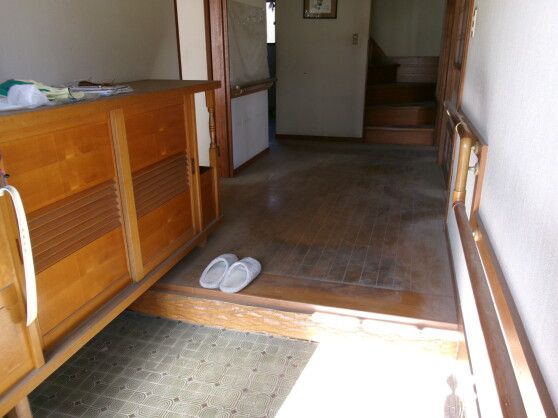 Spacious 6K House on Large Plot with Additional Land in Annaka, Gunma - Thumbnail 4