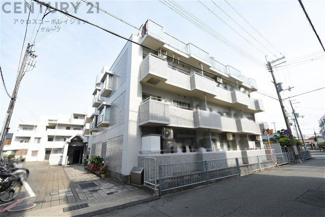 3LDK Apartment in Amagasaki with South-Facing Balcony - Thumbnail 3