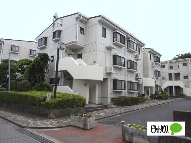 LifeTown Funabashi Townhouse 3LDK Maisonette for Sale - Thumbnail 2