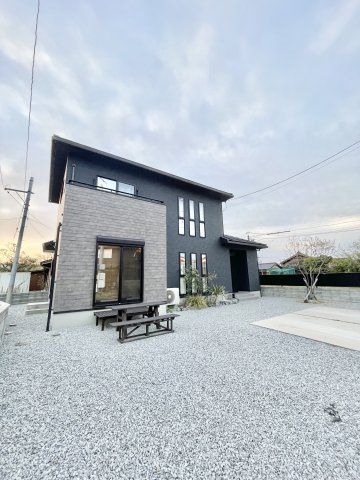 4LDK House for Sale in Daisen-cho, Tottori - 125.86 sqm - Thumbnail 2