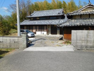 Toon City Kitagata detached house | Toon City, used detached house 18 minutes walk from "(Bus Stop) Kawakami Elementary School" (Property number: 3220189-0000077) — Image 1, Toon, Ehime