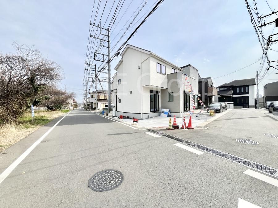 New 4LDK Detached House for Sale in Yachiyo, Chiba - Thumbnail 2