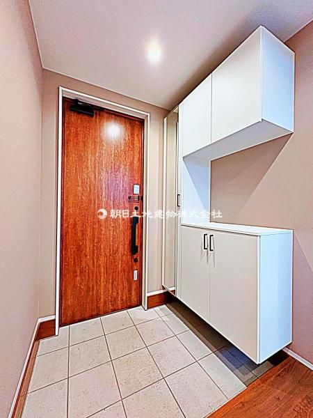 Modern 3LDK House for Sale in Tokorozawa, Saitama - Thumbnail 2