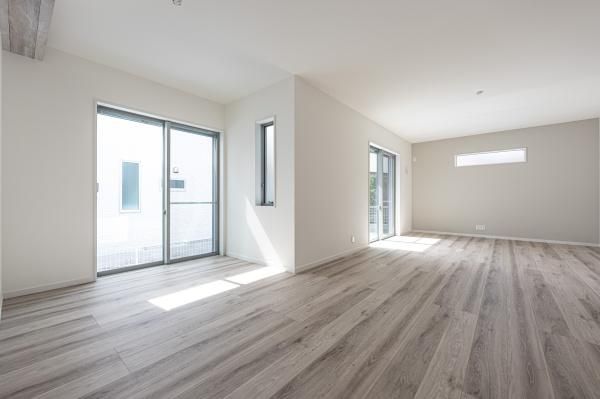 Modern 4LDK House in Yokosuka, Kanagawa - 95.63sqm - Thumbnail 4