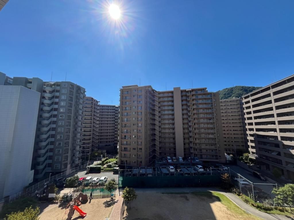 3LDK Apartment in Takarazuka with Renovation Options - Image 1