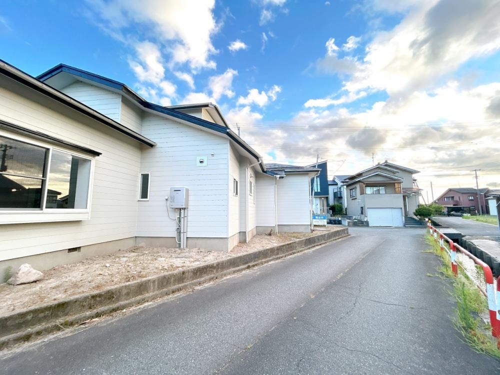 Renovated 3LDK House in Shibata, Niigata | 125.48 sqm - Thumbnail 2