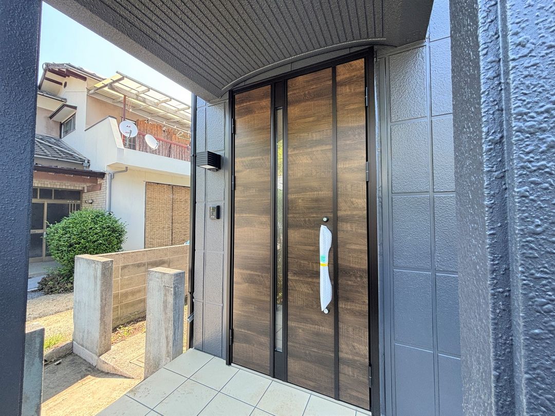 Renovated 3SLDK House in Tobe Town, Ehime Prefecture - 1998万円 - Thumbnail 2