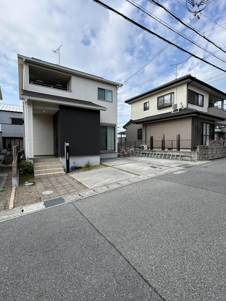 4LDK Family Home Near Yadzu Station in Akashi - Thumbnail 3
