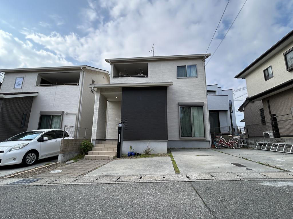 4LDK Family Home Near Yadzu Station in Akashi - Thumbnail 2