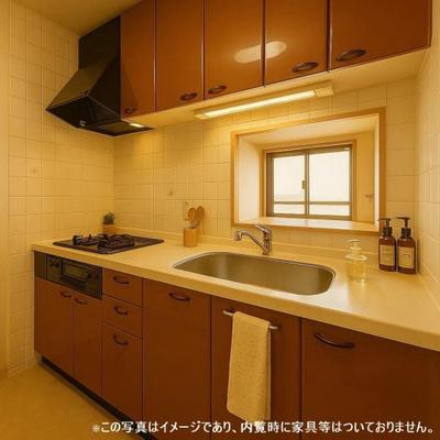 Spacious 3LDK Apartment with Garden in Osakasayama, Osaka — Image 2, Osaka Sayama, Osaka