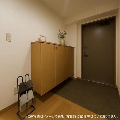 Spacious 3LDK Apartment with Garden in Osakasayama, Osaka — Image 1, Osaka Sayama, Osaka