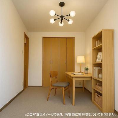 Spacious 3LDK Apartment with Garden in Osakasayama, Osaka — Image 4, Osaka Sayama, Osaka