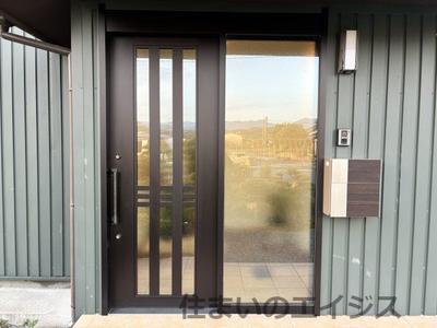 3SDK House for Sale in Hikawa Town, Kumamoto — Front_door, Hikawa, Kumamoto