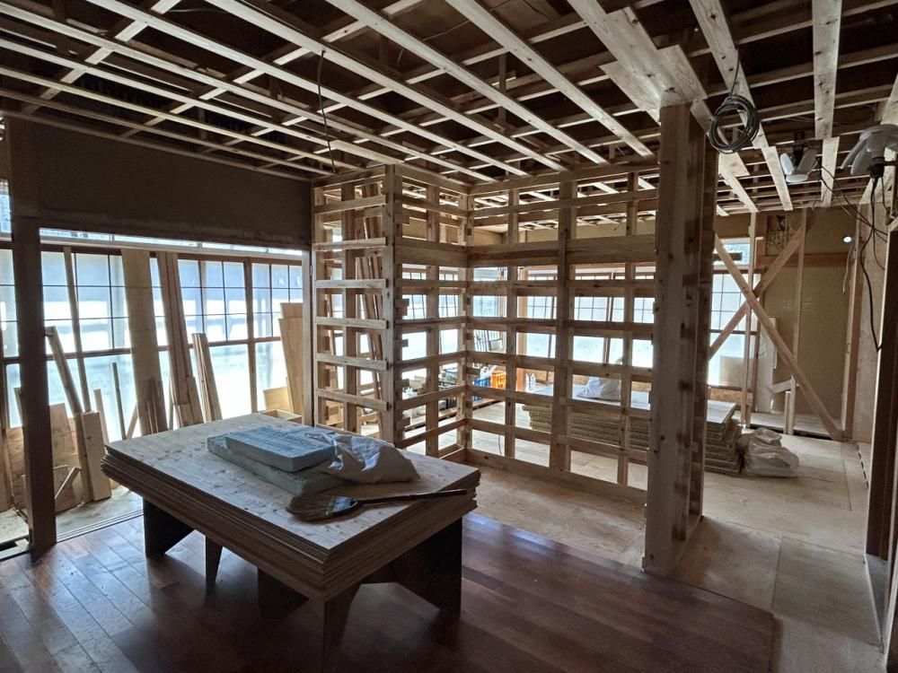 Renovated 5LDK House with Guarantees in Ozu, Ehime - Thumbnail 2