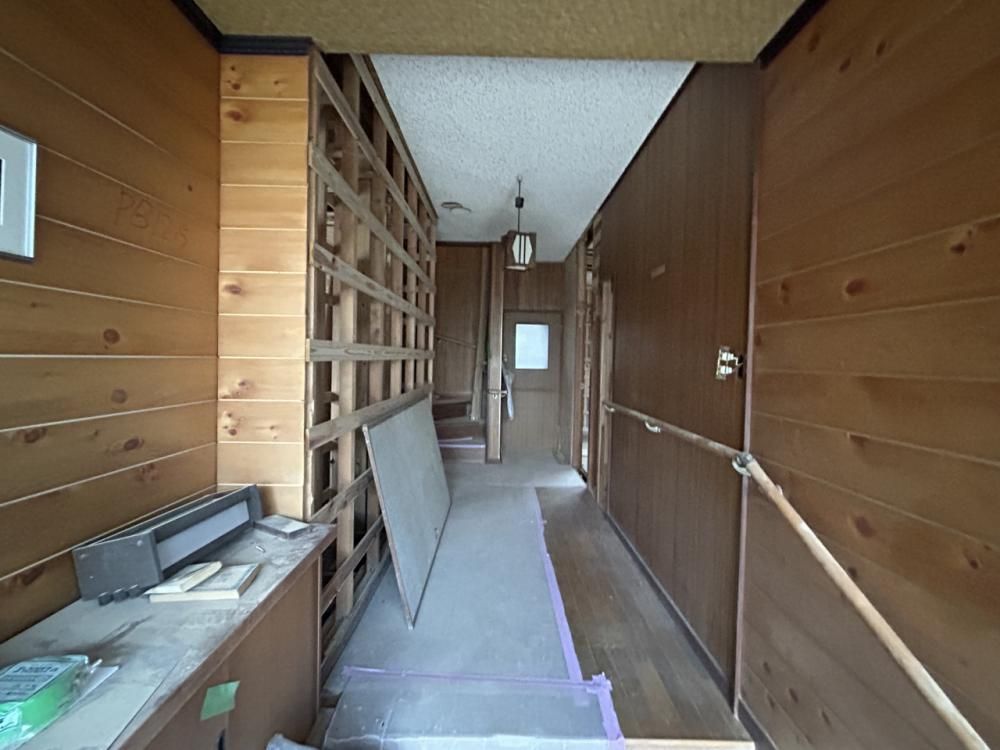Renovated 5LDK House with Guarantees in Ozu, Ehime - Thumbnail 4
