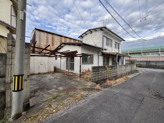 Land for Sale in Matsuyama Ehime with Old House - 7.5 Million Yen - Thumbnail 3