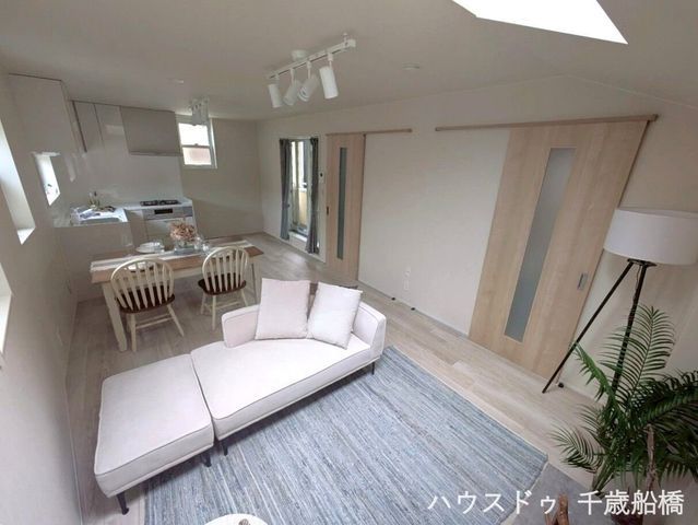 2SLDK Detached House for Sale in Setagaya, Tokyo - Thumbnail 3