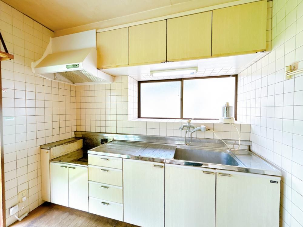 5DK House for Sale in Arita, Saga with Parking - Thumbnail 3