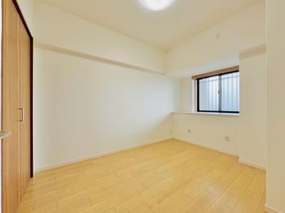 Royal Stage Fussa 12F 2LDK Apartment in Tokyo — Image 2, Fussa, Tokyo
