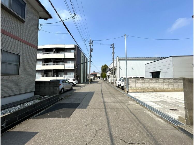 Modern 3LDK House for Sale in Fukui City - Thumbnail 3