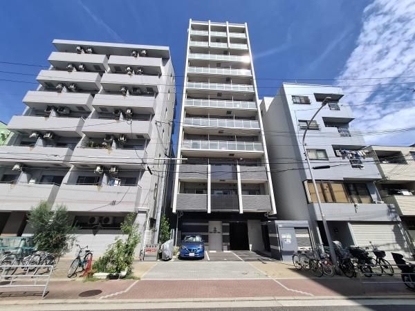 Asveru Osaka South Canal 1K Apartment for Sale in Minato Ward - Image 1