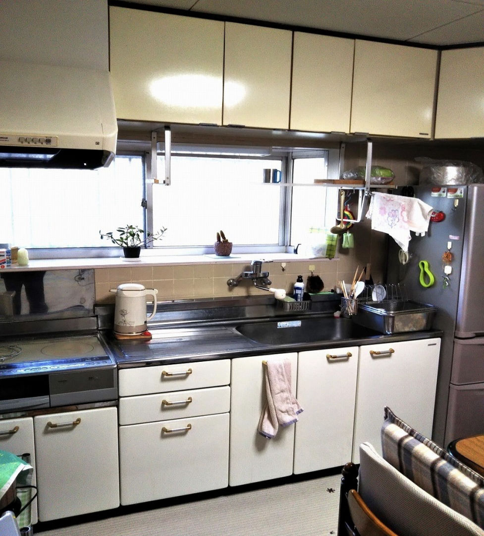 6K Detached House for Sale in Niihama, Ehime Prefecture - Thumbnail 2