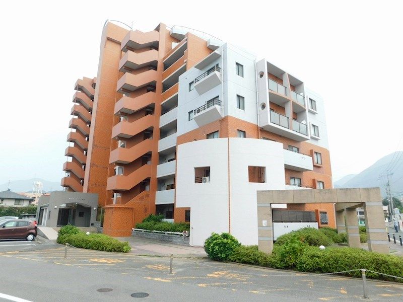 3LDK Apartment in Kokuraminami, Kitakyushu - Thumbnail 2