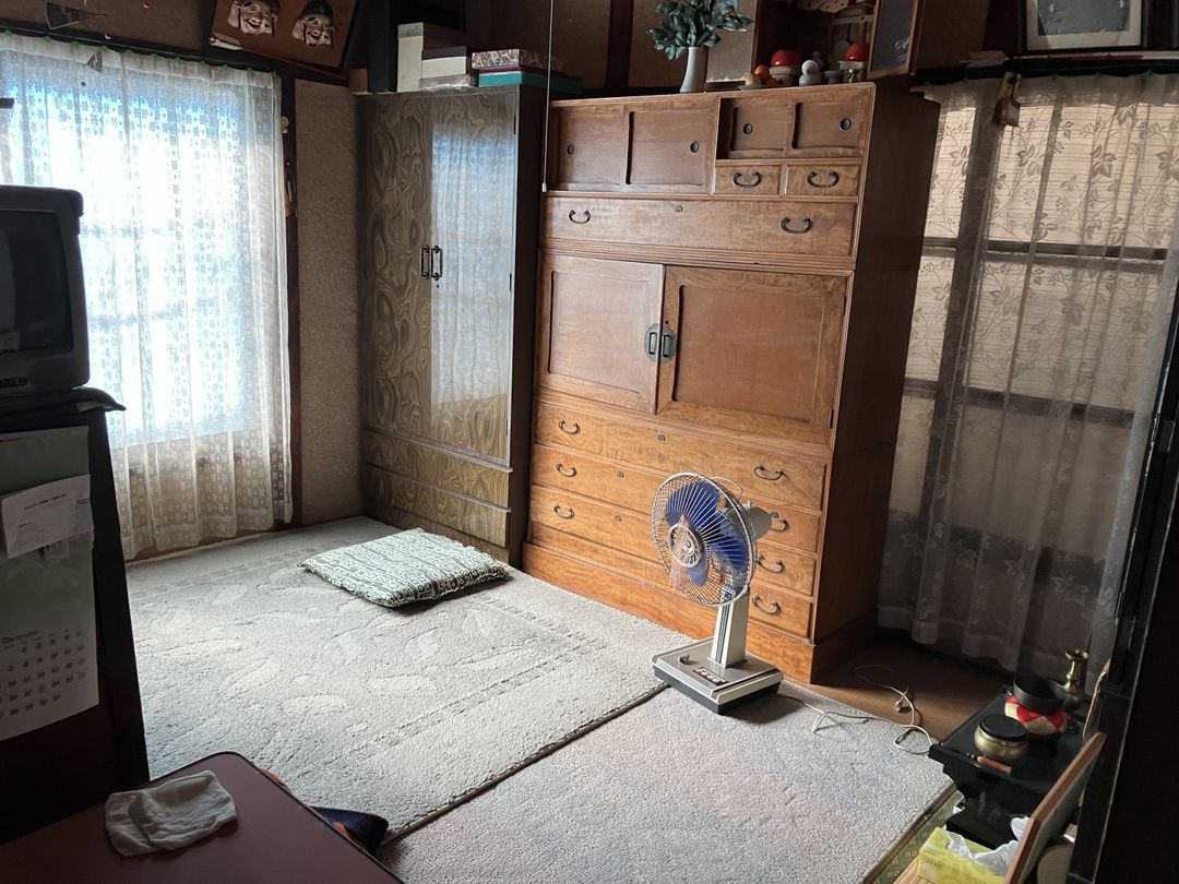 1964 Wooden House in Takamatsu - 45.53㎡ on 69.71㎡ Land - Thumbnail 2