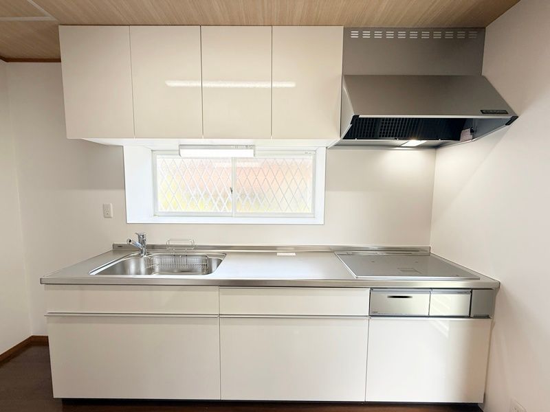Renovated 5LDK House in Sendai's Kounokigaoka with Parking - Thumbnail 3