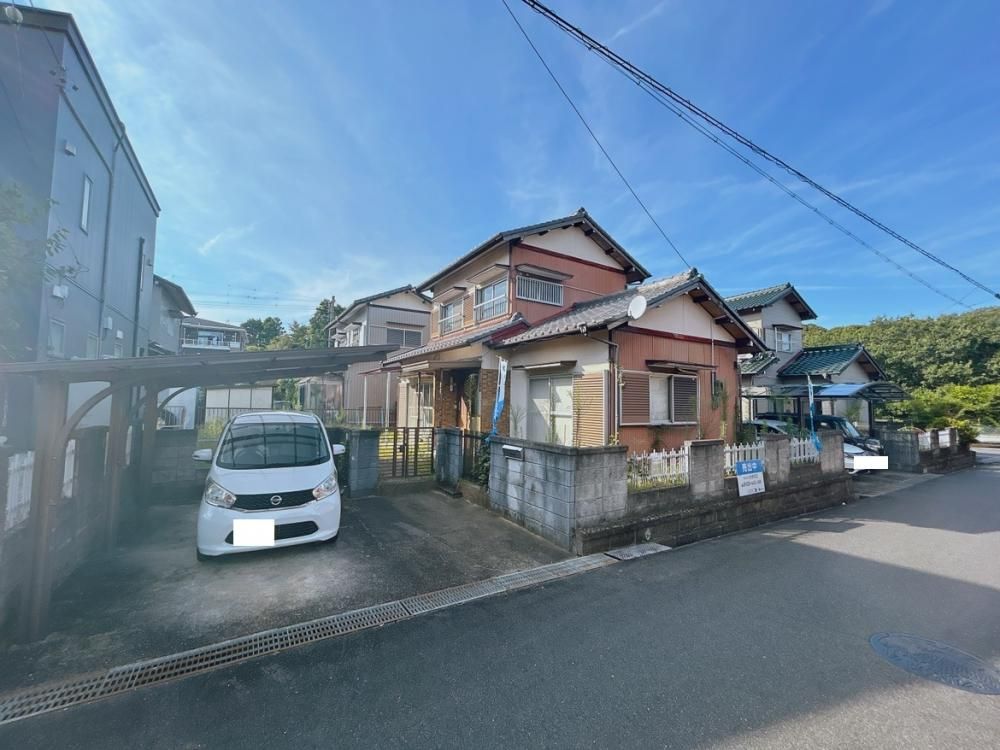 Renovated 3LDK House in Kameyama with Garden and Parking - Thumbnail 2