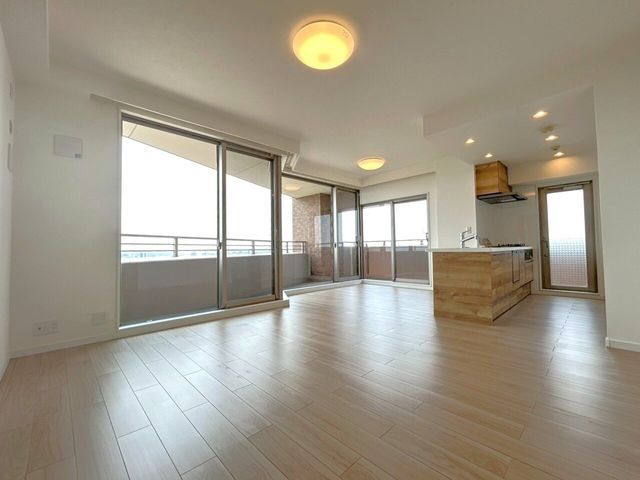 Royal Arc Ueta East 14F 4LDK Renovated Apartment Nagoya - Thumbnail 4