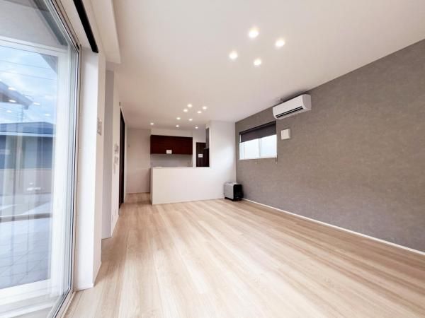 2LDK Detached House for Sale in Utsunomiya, Tochigi - Thumbnail 3