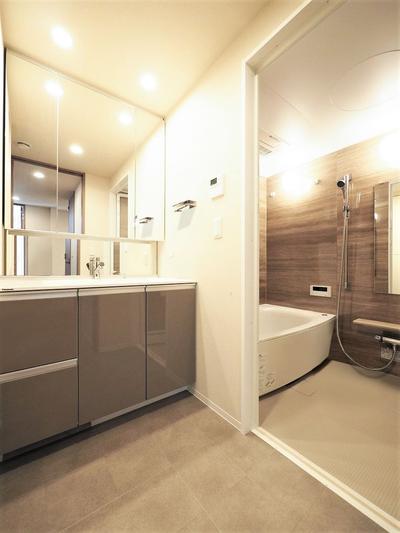 Modern 2LDK in NAGOYA the TOWER with City Views — Image 4, Nakamura, Aichi