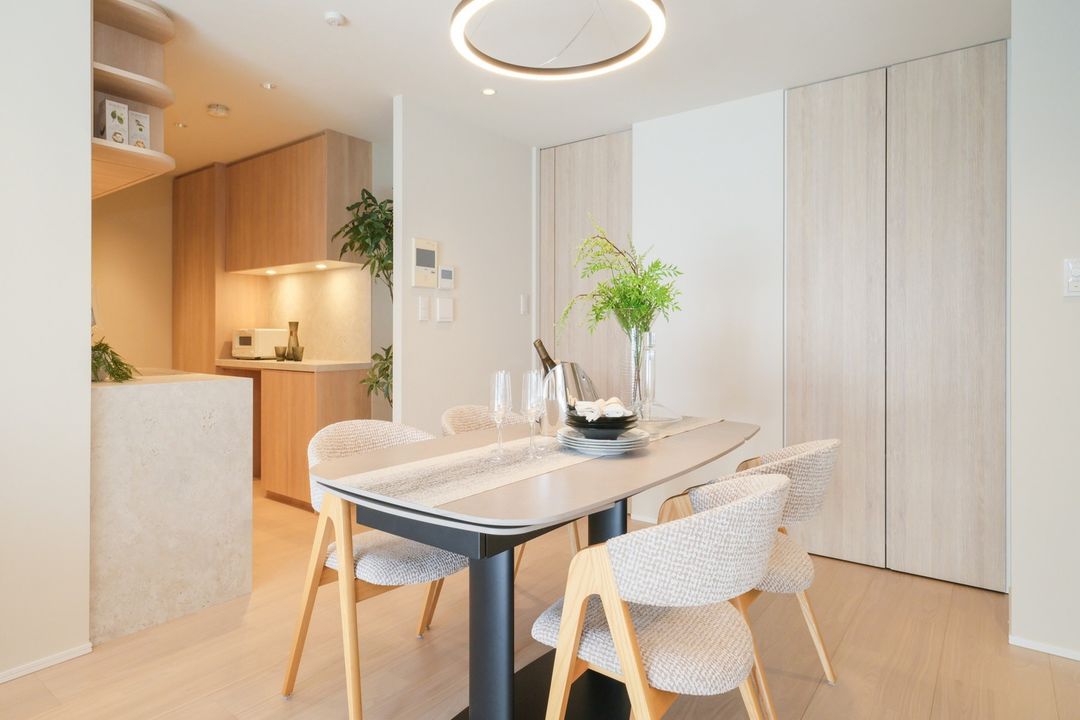 3-Bedroom Premium Tower Residence in Minato, Tokyo - Thumbnail 4