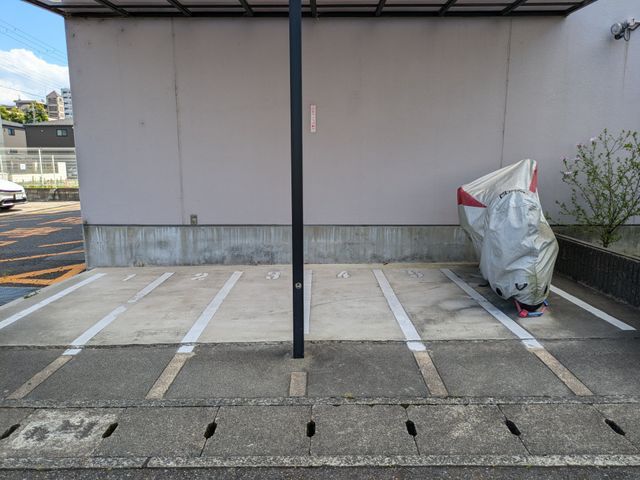 Renovated 2LDK Apartment Near Katata Station in Otsu - Thumbnail 2