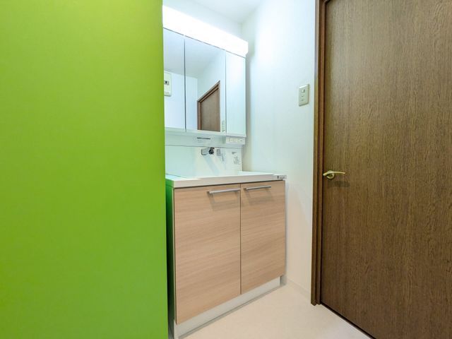 Renovated 2LDK Apartment Near Katata Station in Otsu - Thumbnail 4