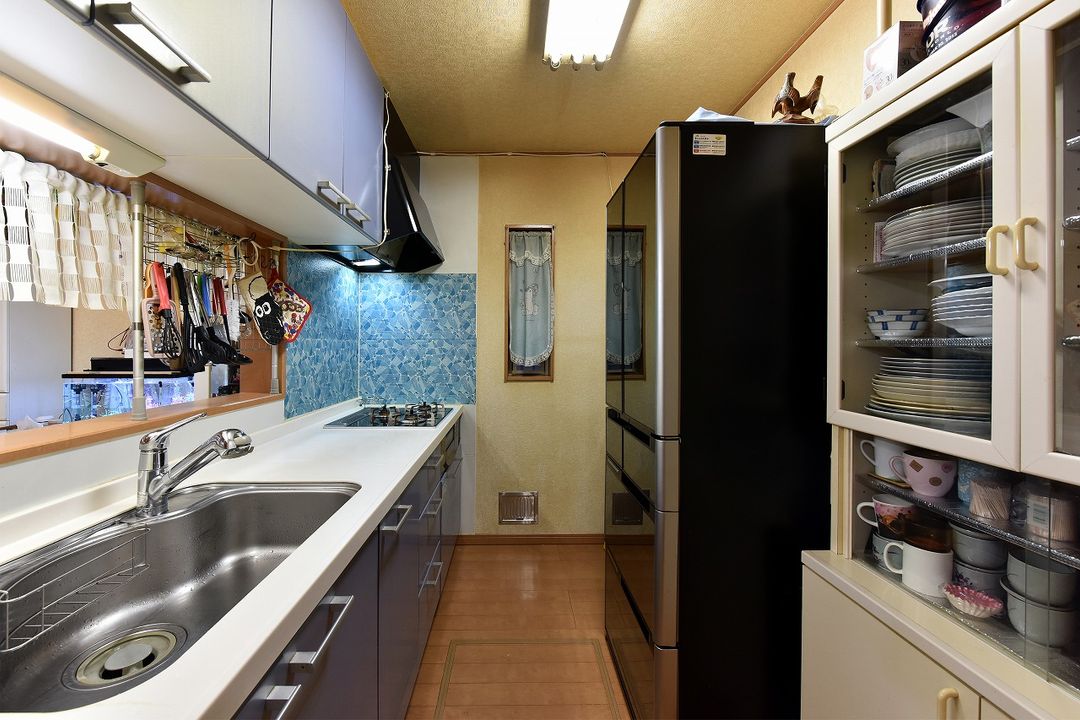 4LDK Family House with Garden in Mitaka, Tokyo - Thumbnail 4