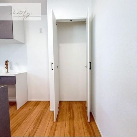 New 4LDK House in Kureha-cho, Toyama | ZEH Certified & Stylish Design - Thumbnail 3