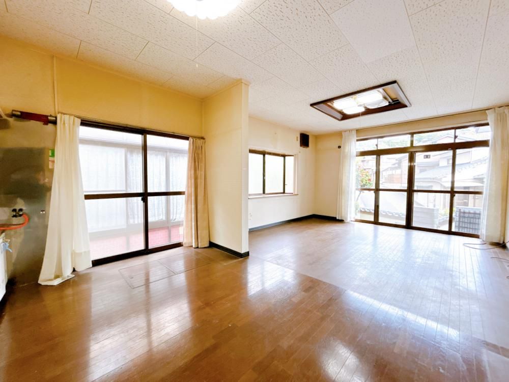 2LDK Single-Story House in Sasebo with Ninety-Nine Islands View - Thumbnail 4