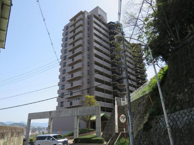 Cosmo Mitaki Honcho 10F 3LDK Renovated Apartment Hiroshima - Thumbnail 3
