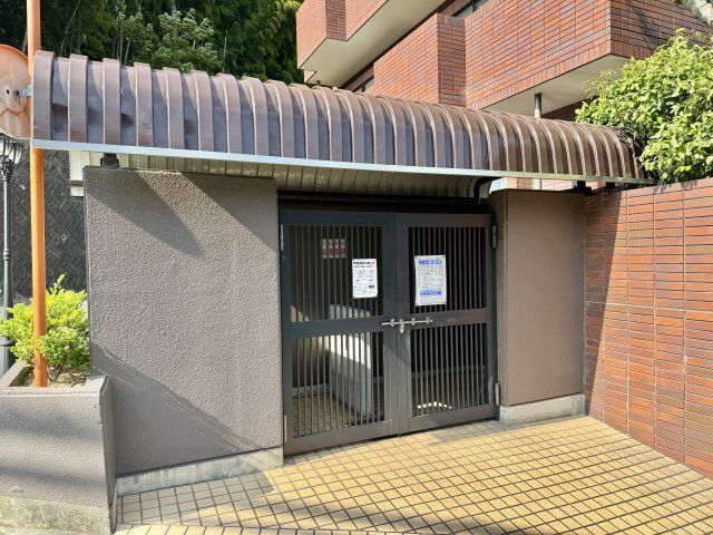 4LDK Renovated Apartment in Central Hamamatsu | 92.7m² - Thumbnail 3