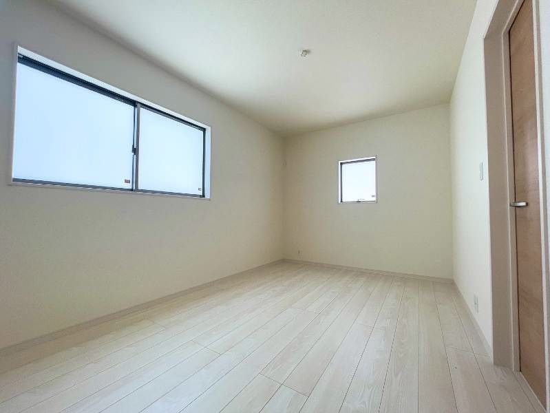 Modern 3LDK House in Nanjo City, Okinawa - New Build 2024 - Thumbnail 3