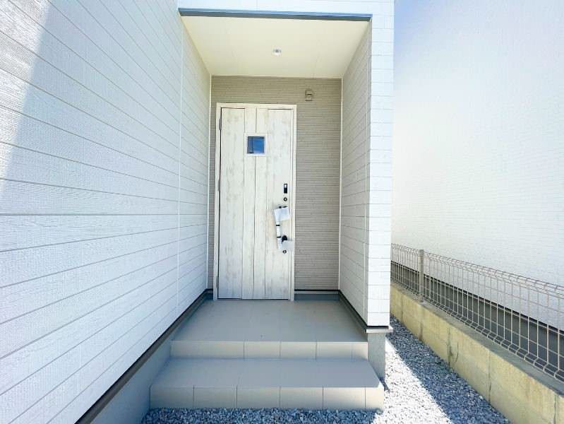 Modern 3LDK House in Nanjo City, Okinawa - New Build 2024 - Thumbnail 2
